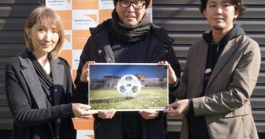 高橋陽一先生の描き下ろしイラストを使用したサッカーボールを世界12カ国の子どもたちへ届けるソーシャルプロジェクトに挑戦！